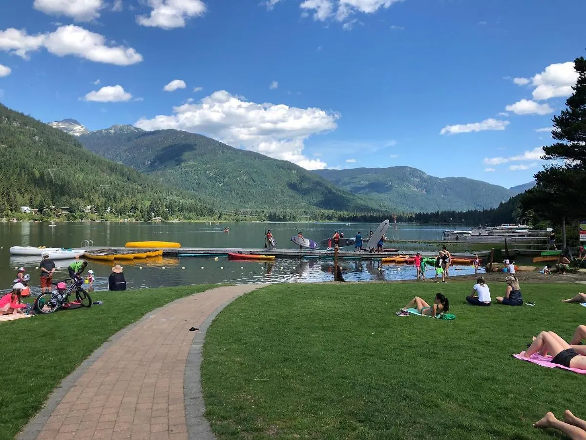Holiday home Cozy 1Br Walk To Gondola, Sleep 4, Free Parking Villa Whistler